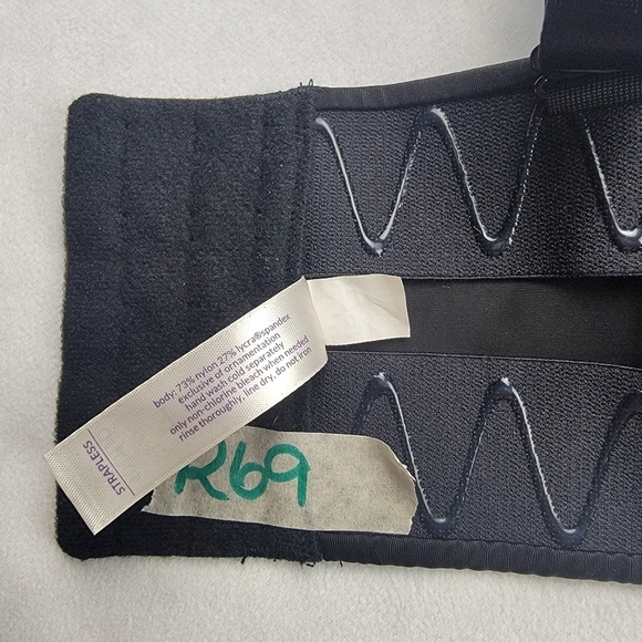 Cacique black adjustable strap / strapless / multi way lightly padded bra 40DDD - Picture 10 of 11